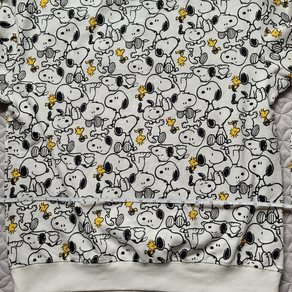 Peanuts Snoopy and Woodstock Sweatshirt Sz. M - Picture 2 of 5